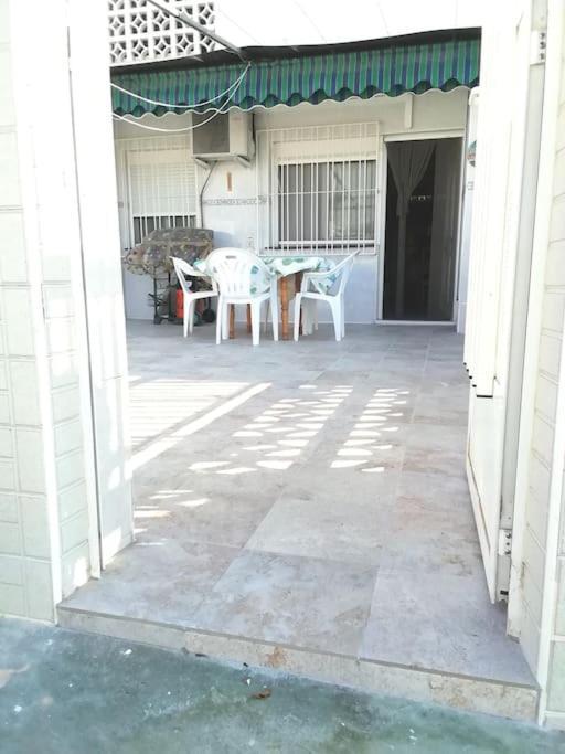 Apto Con Terraza Y 2 Dormitorios. 600 Megas Wifi. ซานตาโปลา ภายนอก รูปภาพ
